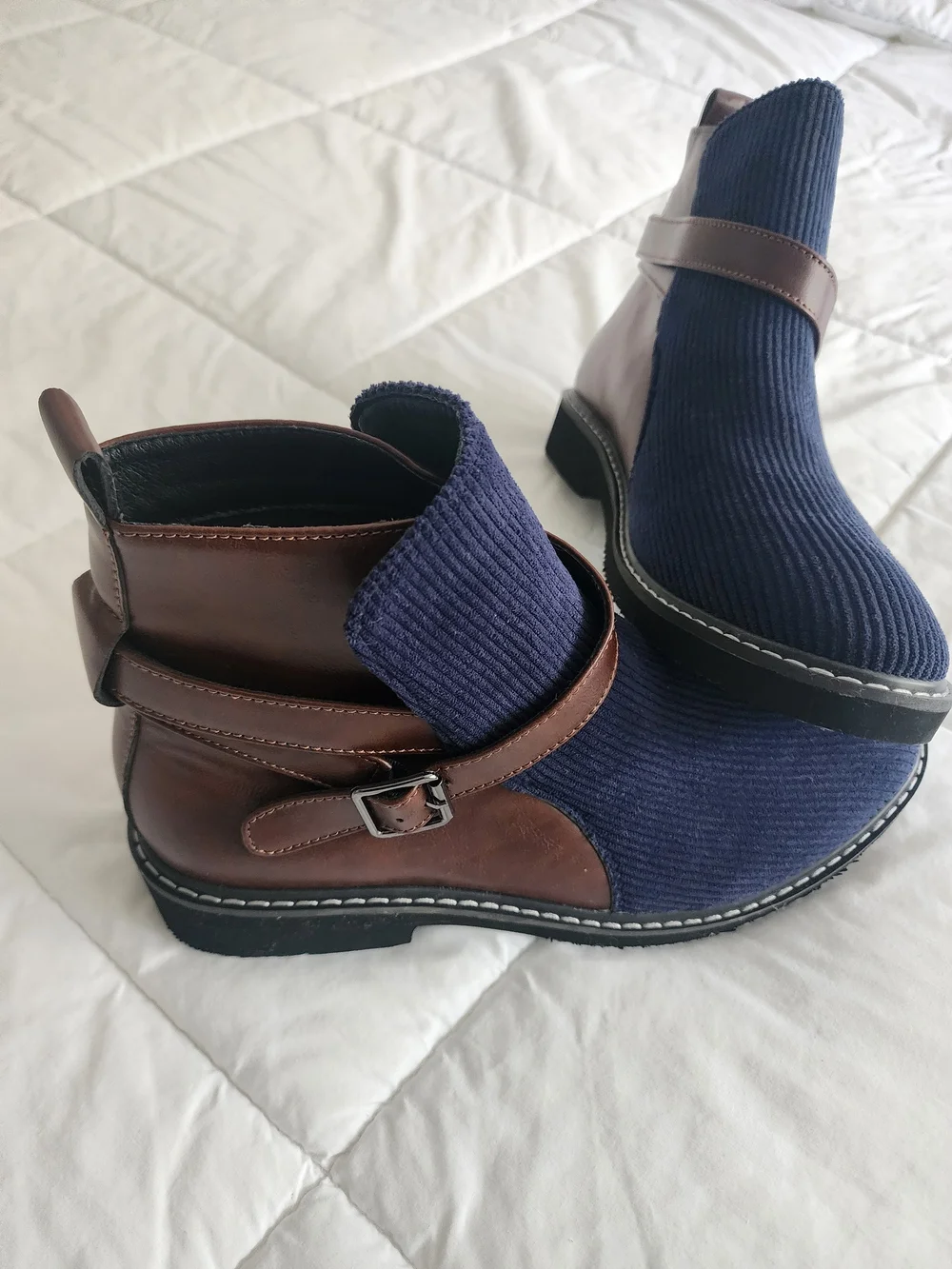 N/A stylish navy